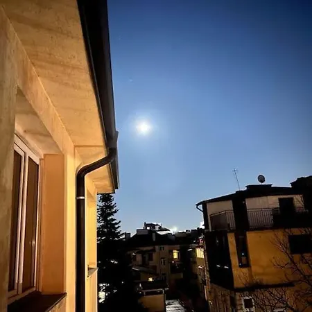 Large 2-bedroom Centre Art Apartment Sofia